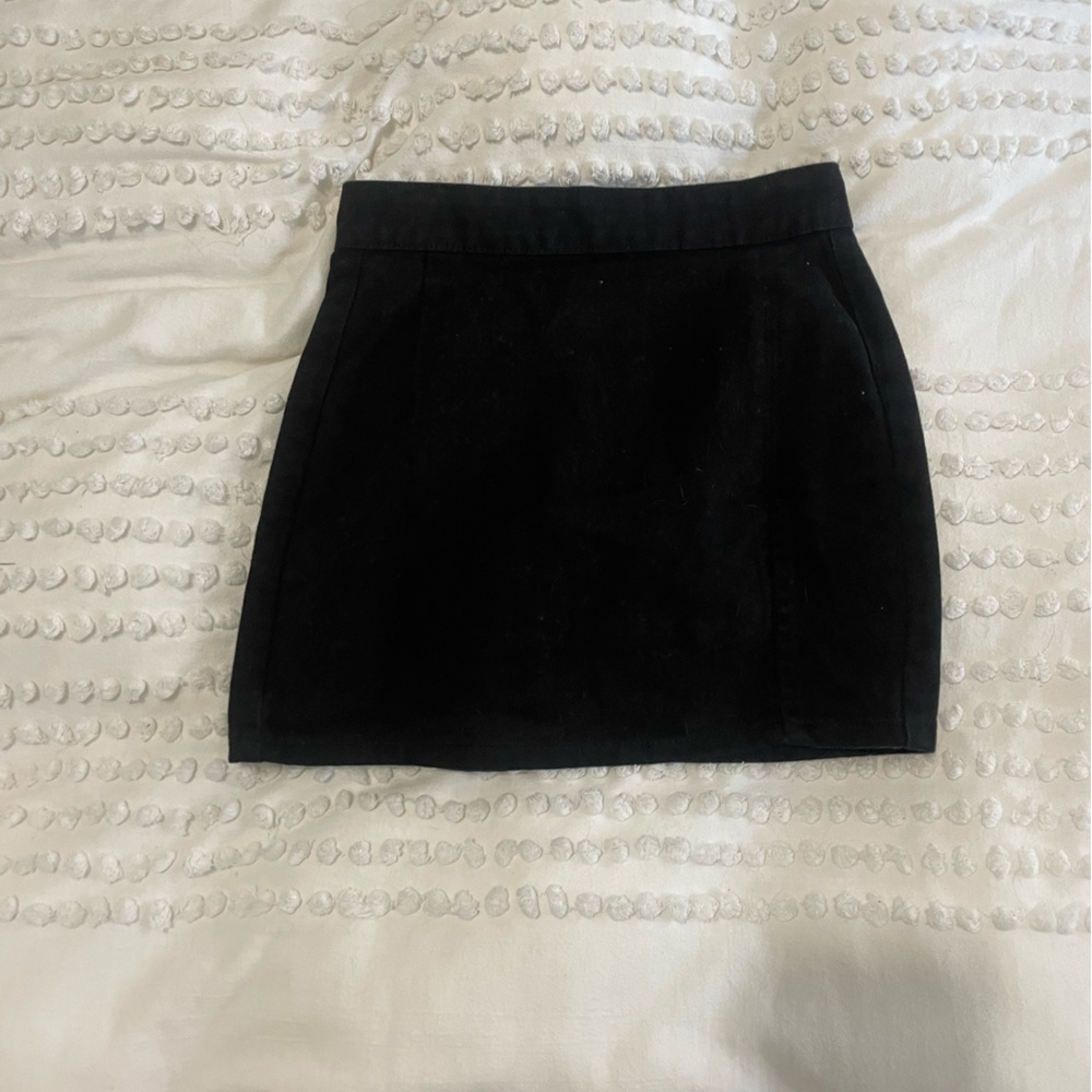 Lioness black mini skirt with slit